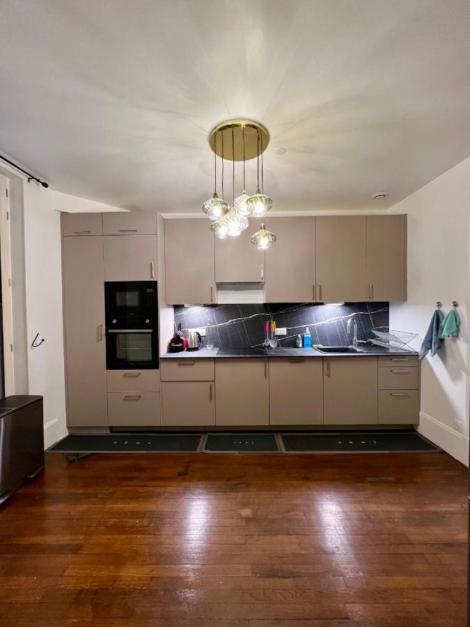 Appartement De Luxe Avec Fresque, Hyper Centre Et Parking Sure Φονταινεμπλώ Εξωτερικό φωτογραφία